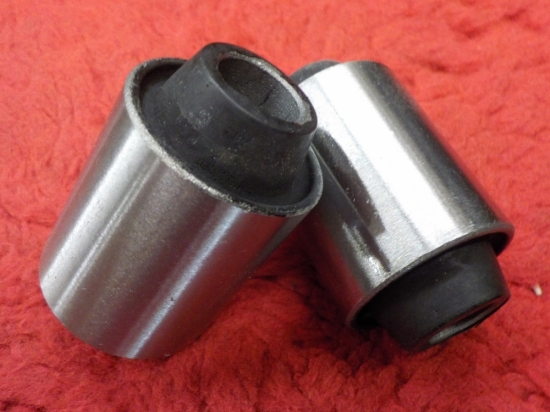PANHEAD SHOVELHEAD "NEW" HANDLE BAR BUSHINGS Â #56158-49Â 
